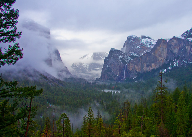 Landscape Shot of Yosemite in Winter