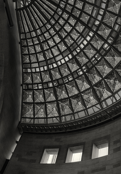 Multifaceted Glass Dome at Metropolitan Transit Center, Los Angeles