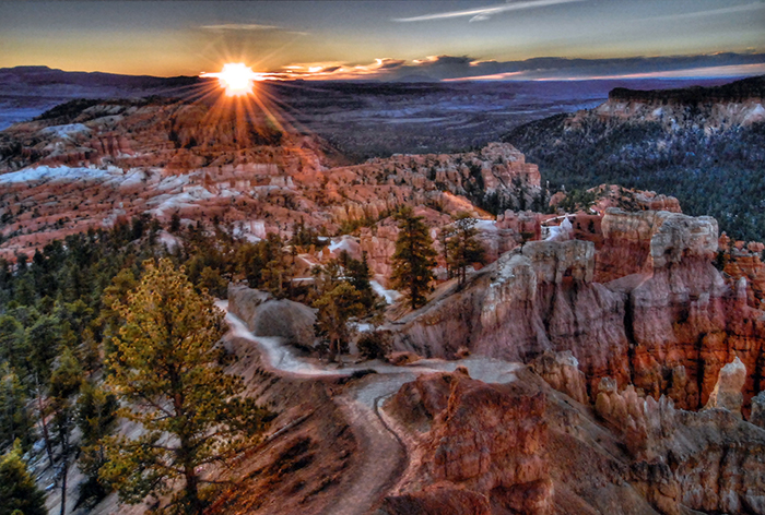Sunrise over Bryce Canyon in Winter